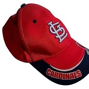 St. Louis Catdinals Baseball Cap Adjustable Strap One Size‎ Embroidered Cardinal